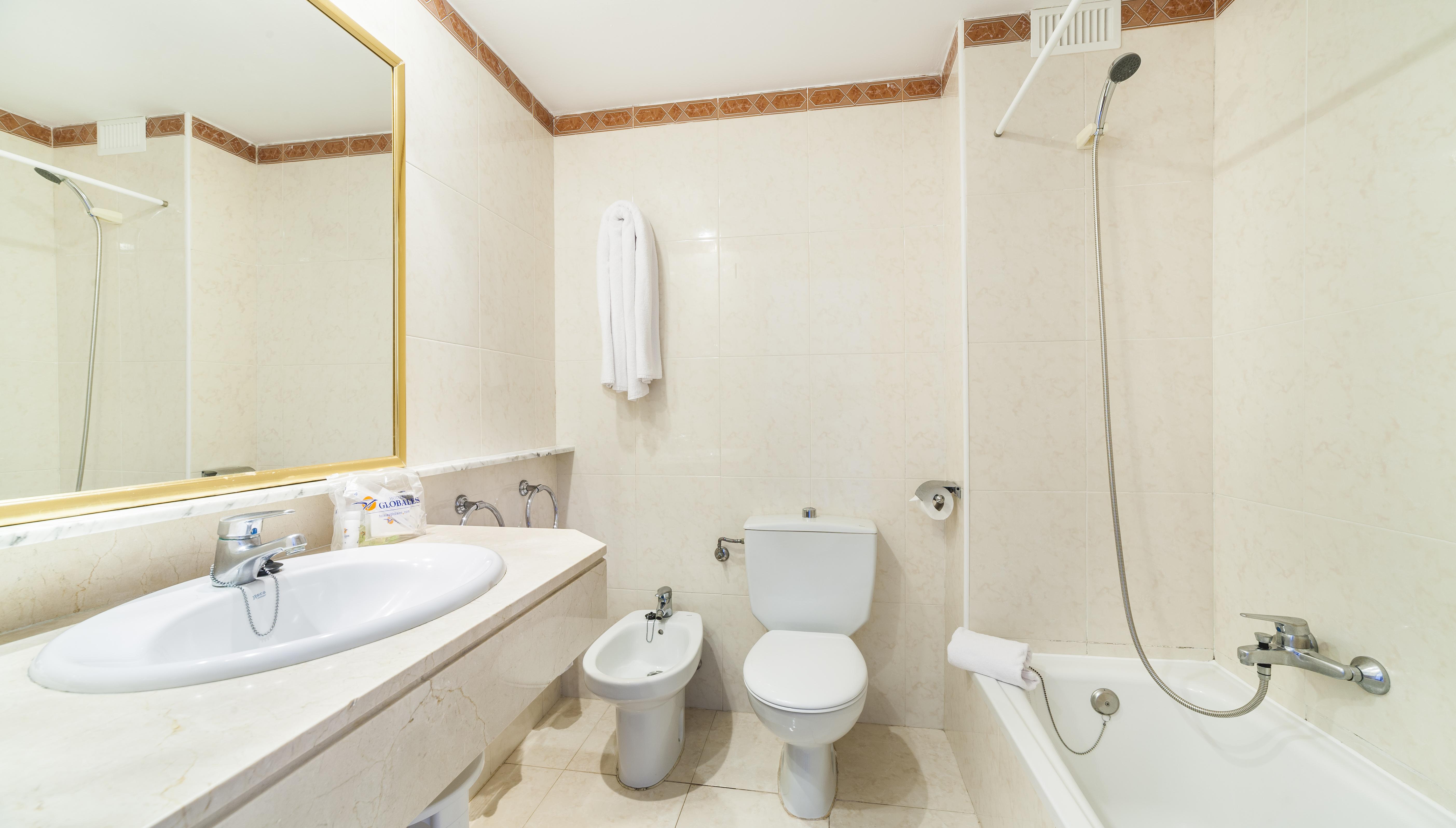 Globales Lord Nelson (Adults Only) Hotel ซานโตโทมัส ภายนอก รูปภาพ